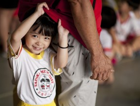 幼儿健美操音乐，塑造健康快乐的童年，幼儿健美操音乐，塑造健康快乐的童年